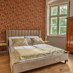 Kastiel B&B Nana