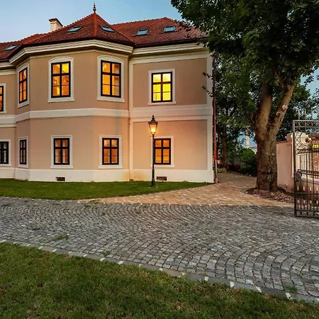 Bed & Breakfast Kastiel Nana