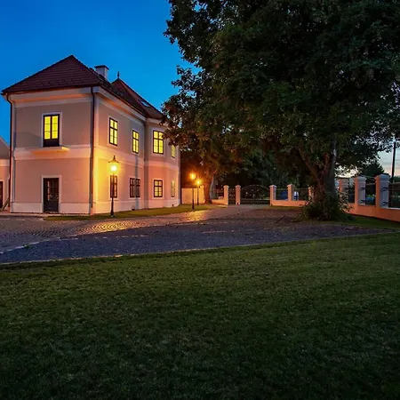 Kaštieľ