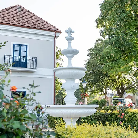 Kaštieľ Bed & Breakfast 4*