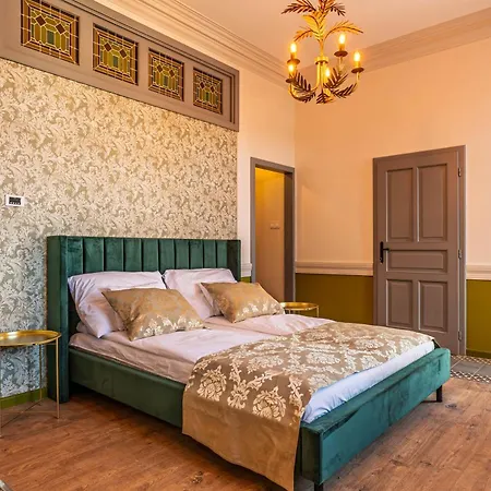 Kaštieľ Bed & Breakfast Nana