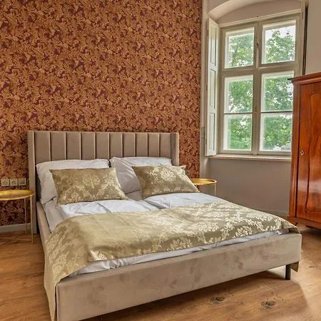 Kaštieľ Bed & Breakfast Nana