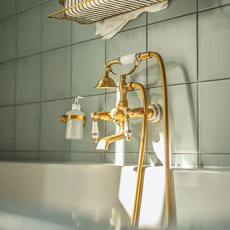 Kastiel Bed & Breakfast Nana