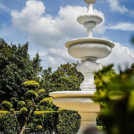 Kastiel Bed & Breakfast Nana